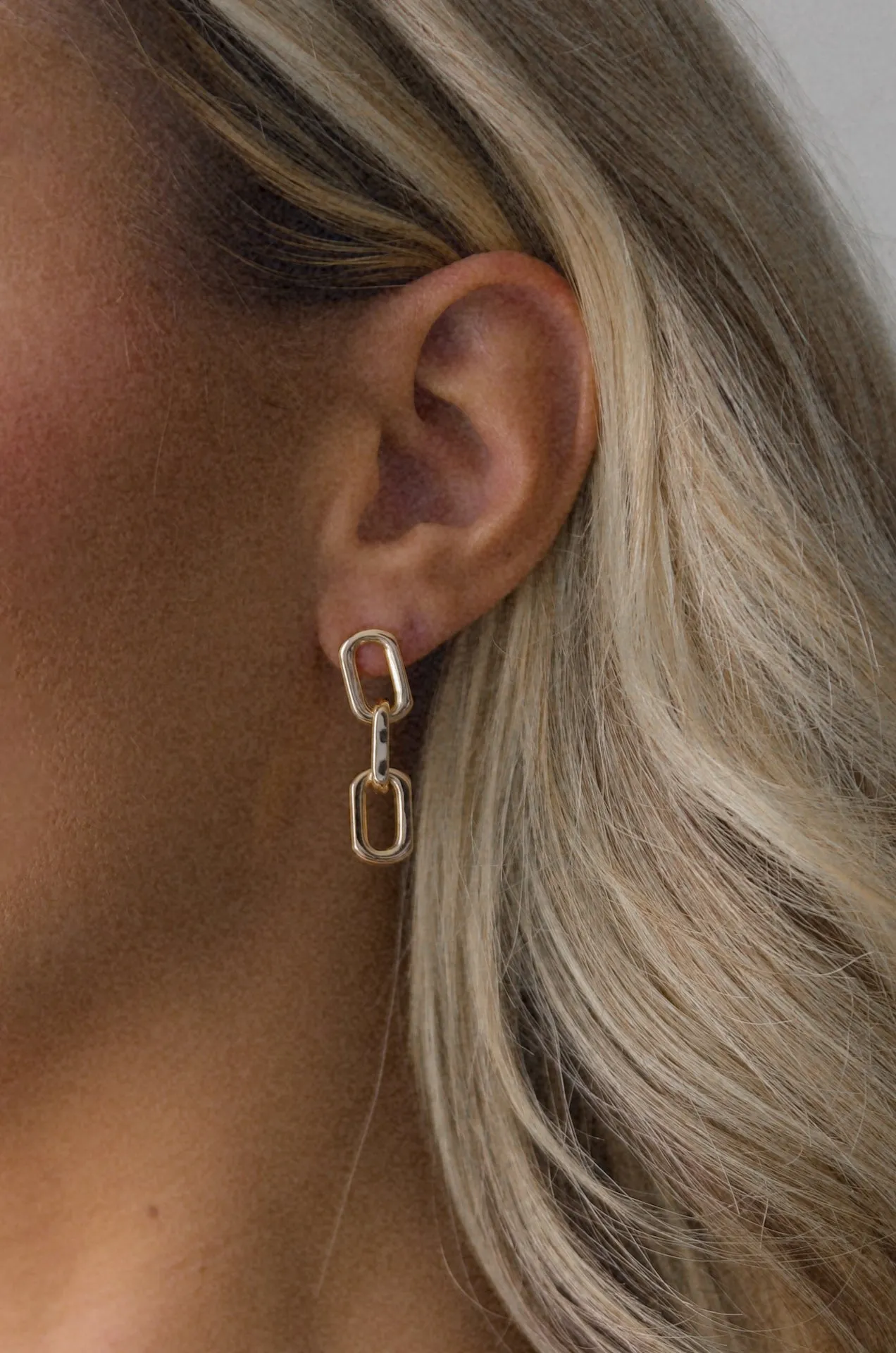 18k Gold Chain Link Earrings