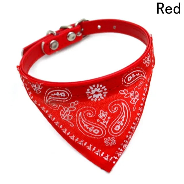 Adjustable dog bandana collar