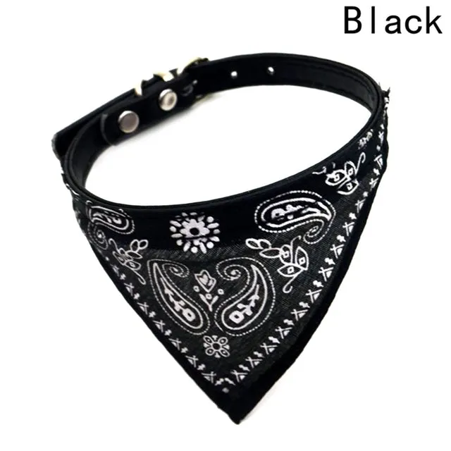 Adjustable dog bandana collar