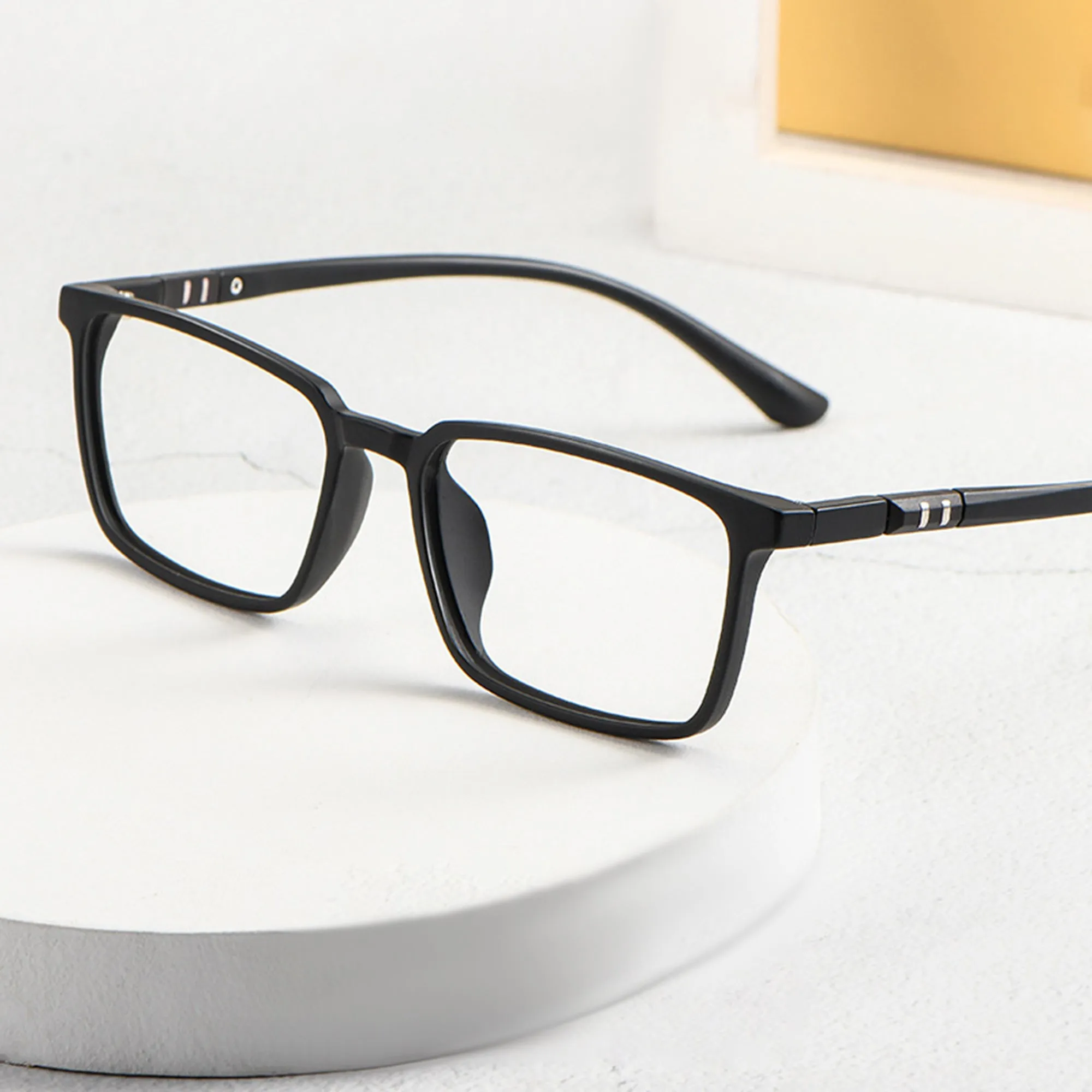 Classic and Durable Spectacle Frame for Men/Women