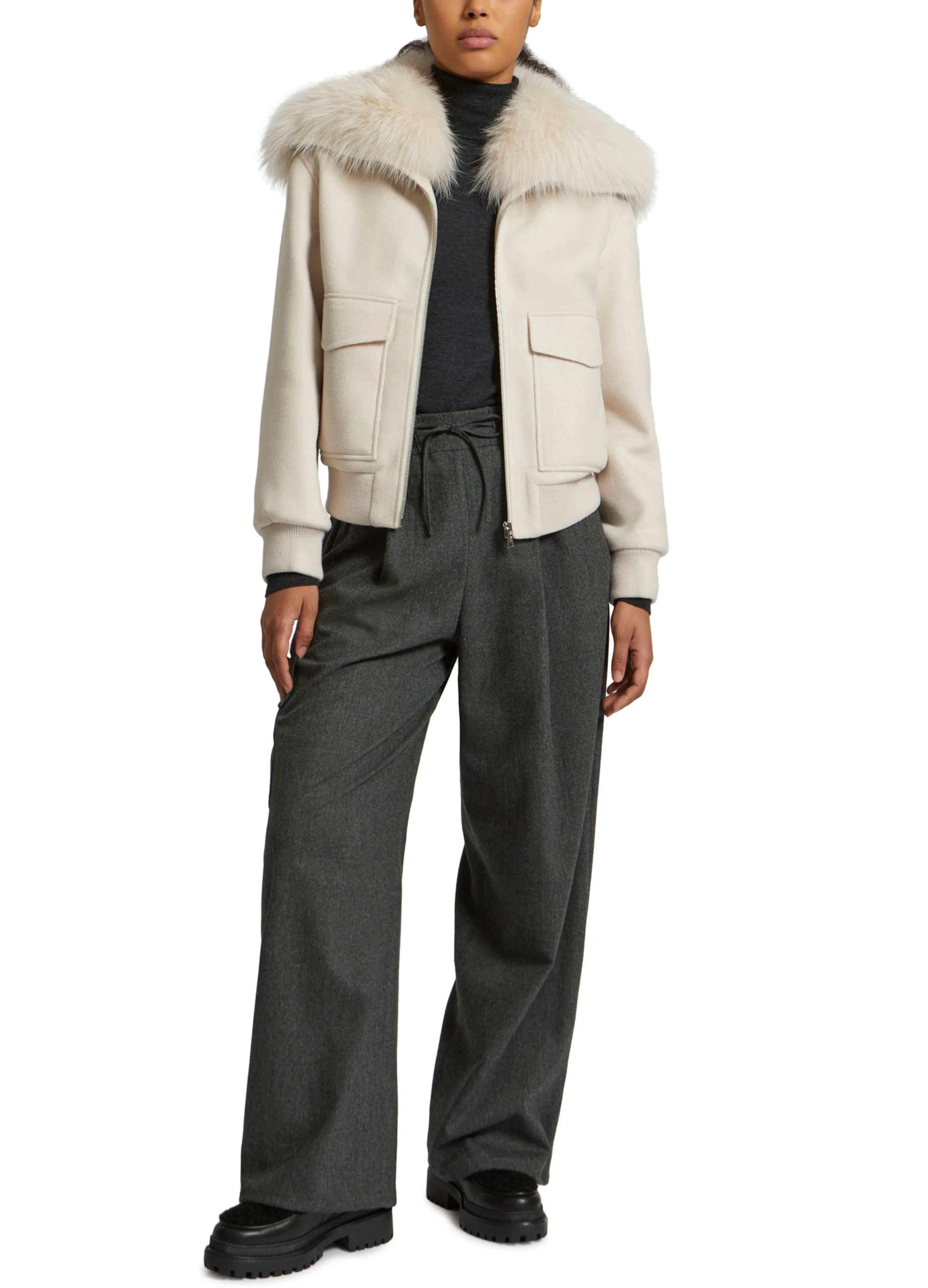 Cropped jacket in cashmere wool with fox fur collar