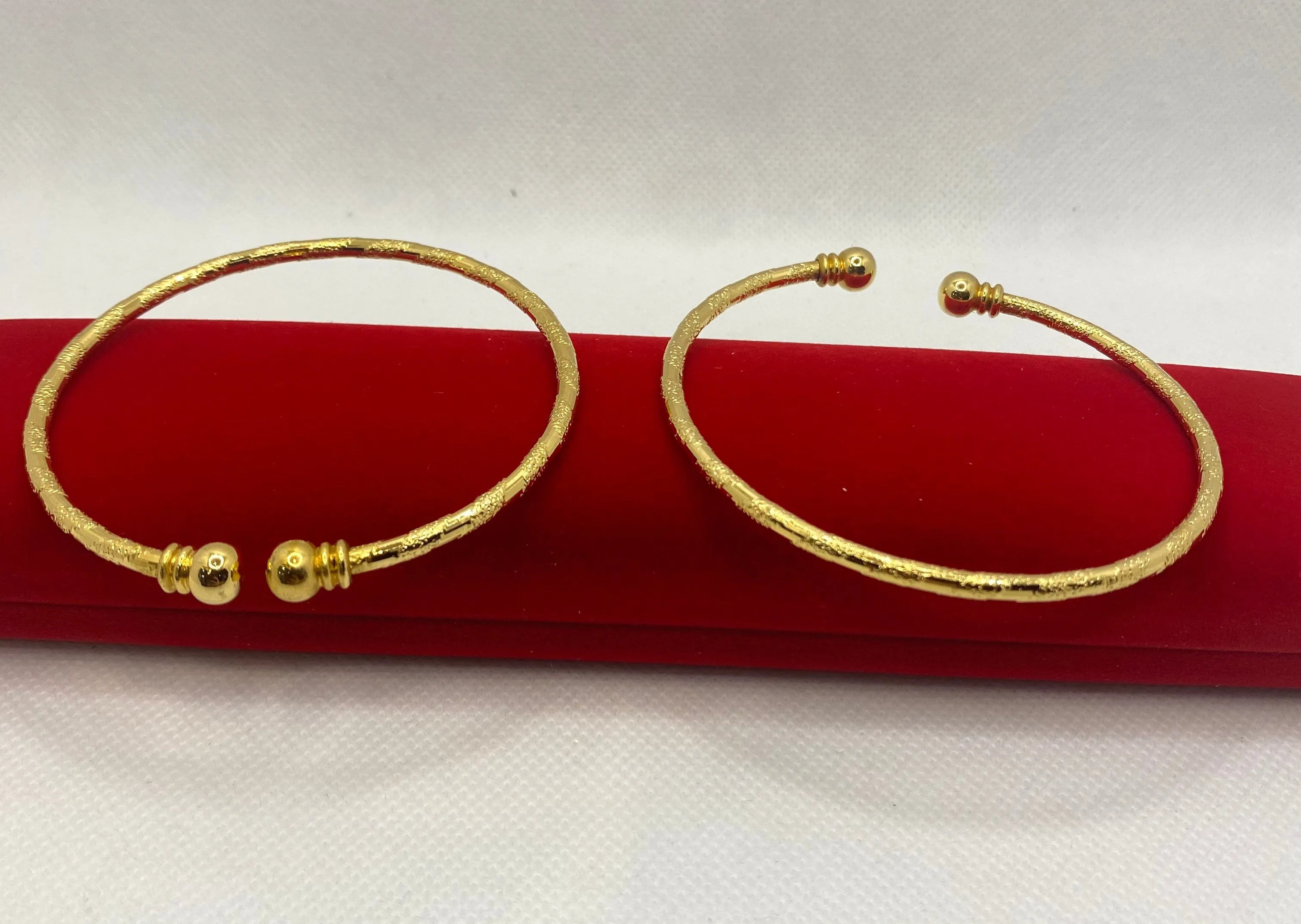 Gold plated free size bangles