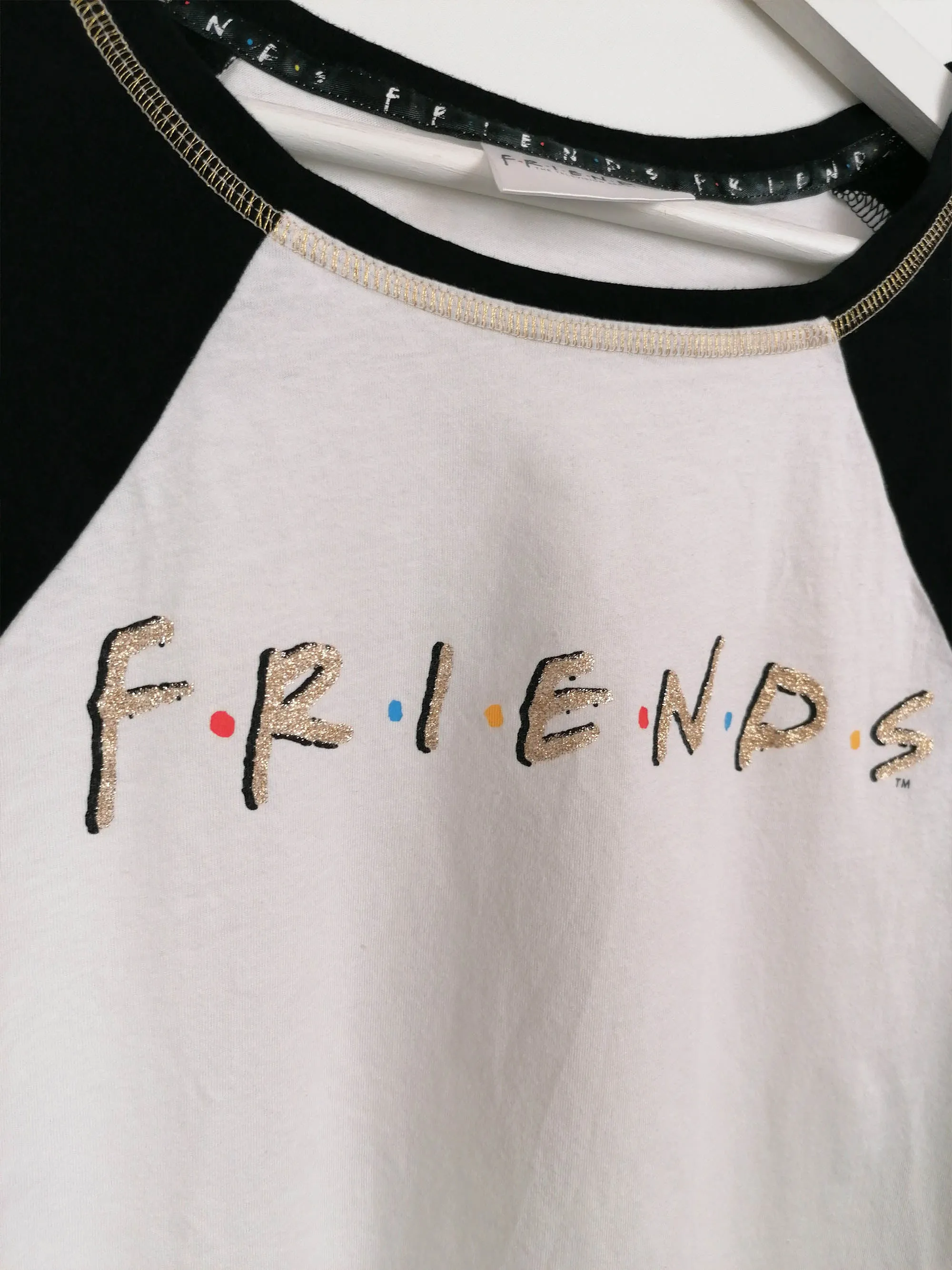 "Friends" Raglan Boxy T-shirt - size M-L