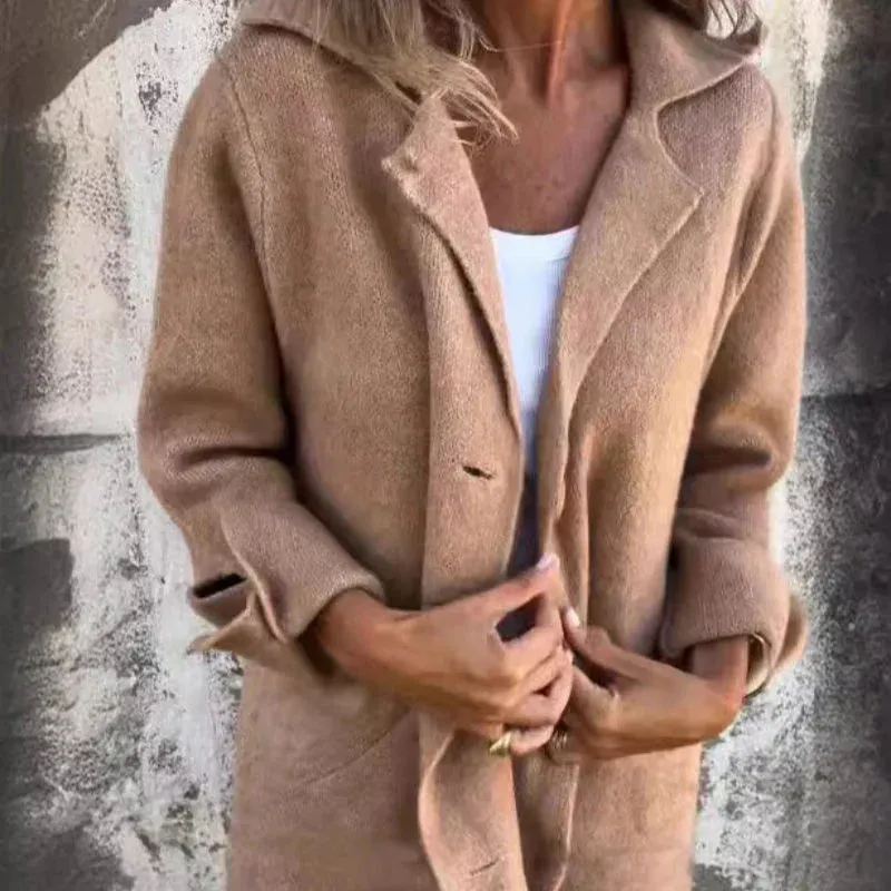 Rozlyn | cozy mid-length jacket with turn-up cuffs