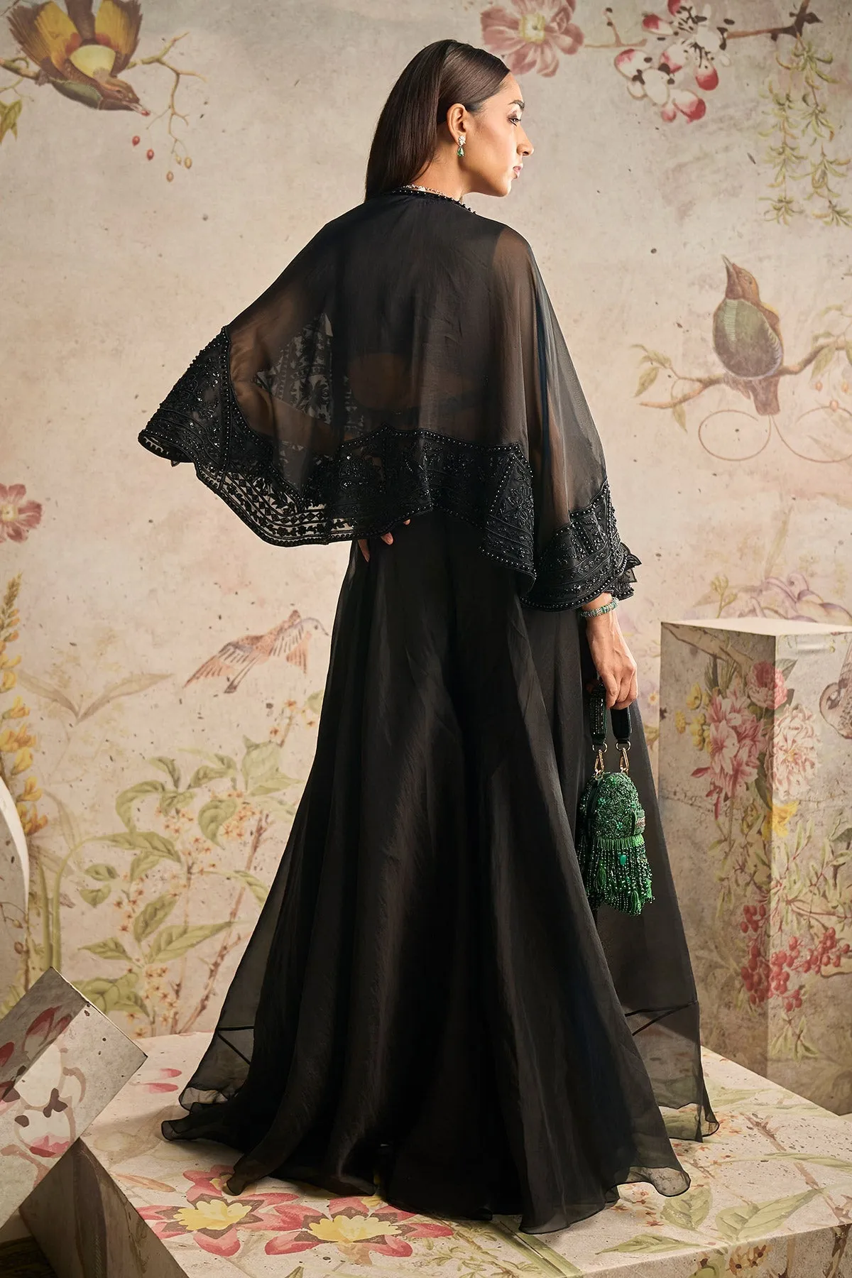 SASHAY CAPE SHARARA SET