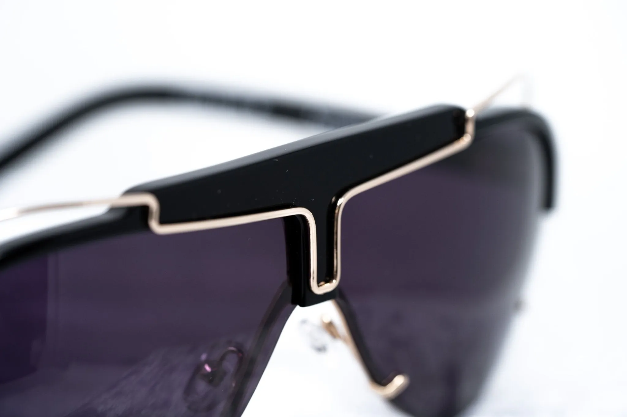 Yohji Yamamoto Sunglasses Black and Purple YY11ASTRONAUTC1SUN